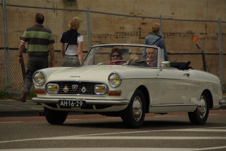 Peugeot 404 cabriolet- Foto Jim Appelmelk